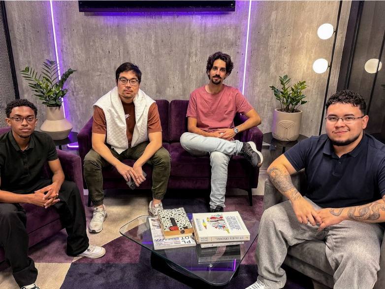Time Fortis 360 em reunião